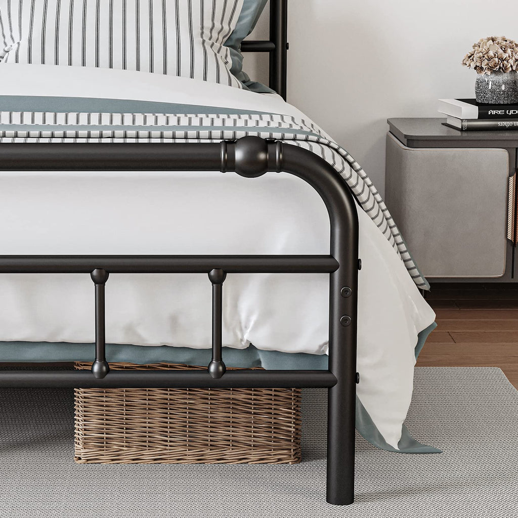 Full Size Metal Bed Frame with Iron Headboard O27015